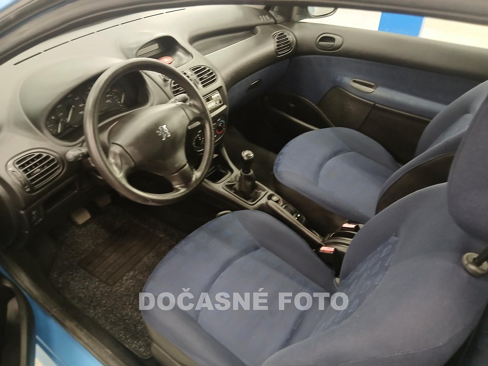 Peugeot 206 1.1i 