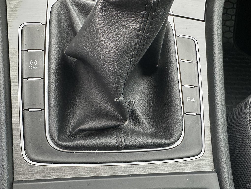 Volkswagen Golf 1.2TSI 