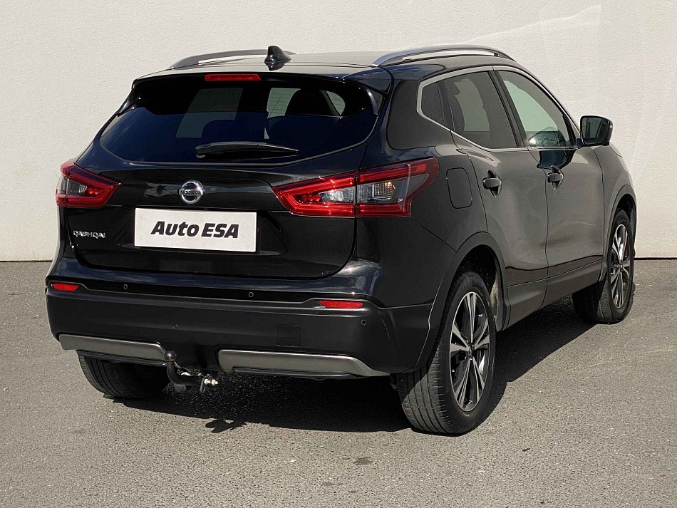 Nissan Qashqai 1.3 DiG-T N-Connecta