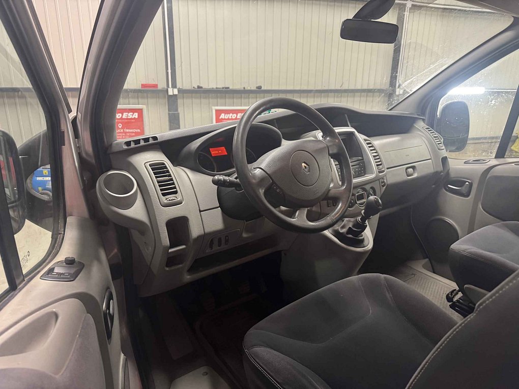 Renault Trafic 2.0dCi 