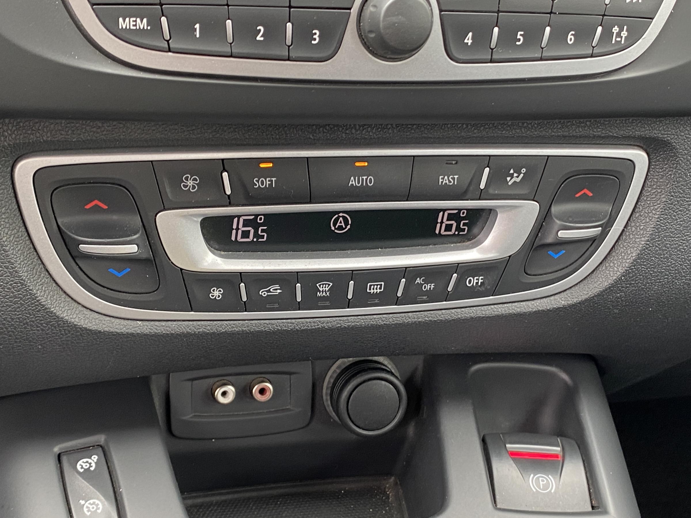 Renault Grand Scénic, 2011 - pohled č. 14