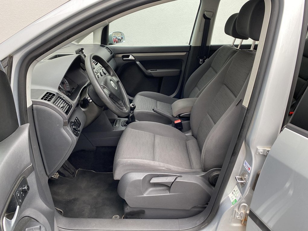 Volkswagen Touran 1.9 TDi 