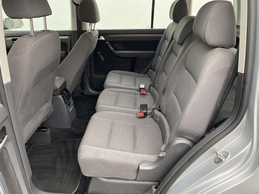 Volkswagen Touran 1.9 TDi 