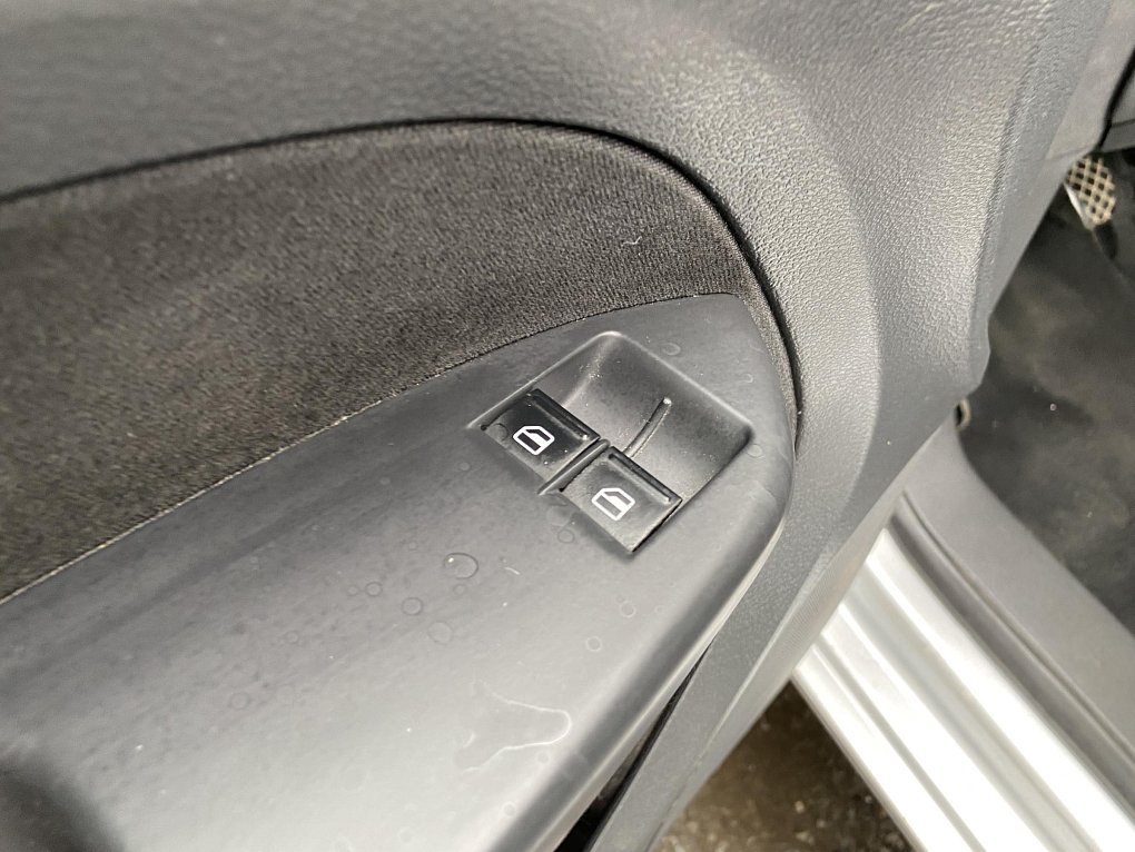 Volkswagen Touran 1.9 TDi 