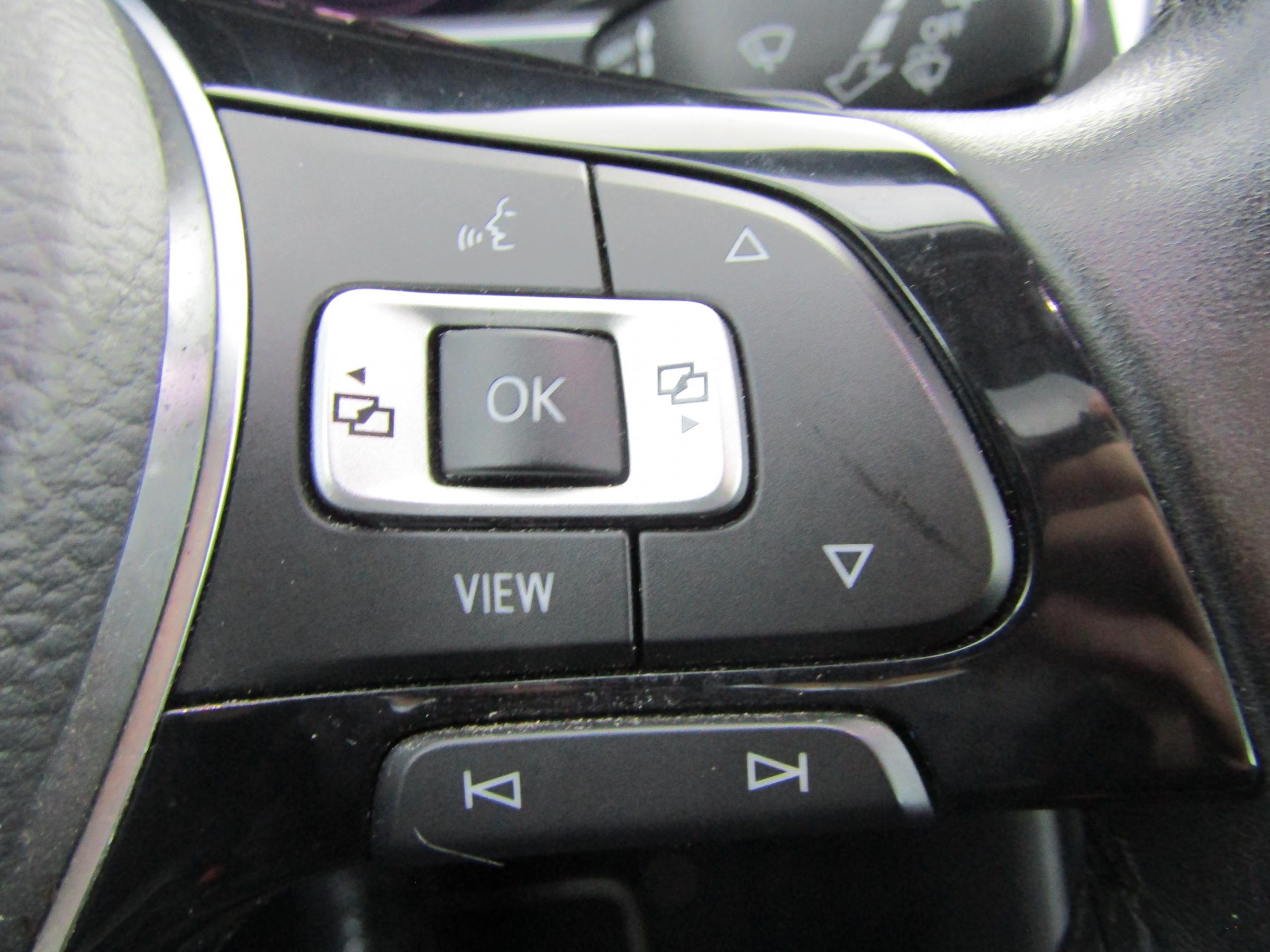 Volkswagen Tiguan, 2019 - pohled č. 16