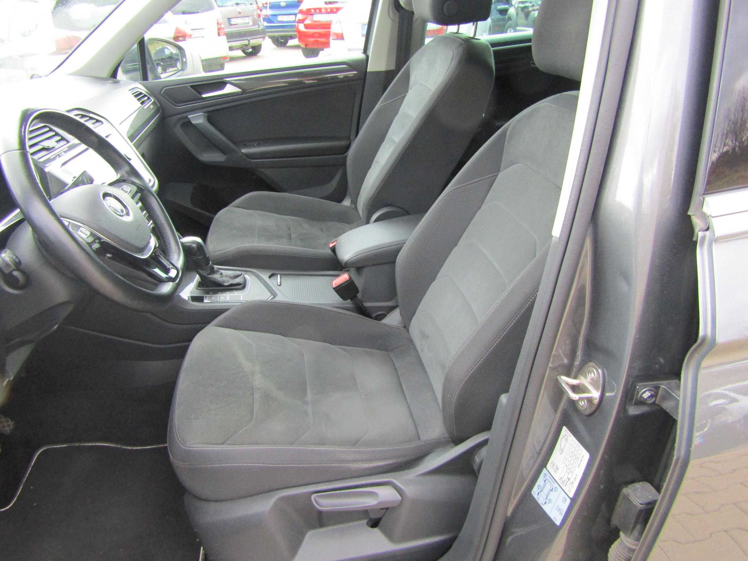 Volkswagen Tiguan, 2019 - pohled č. 9