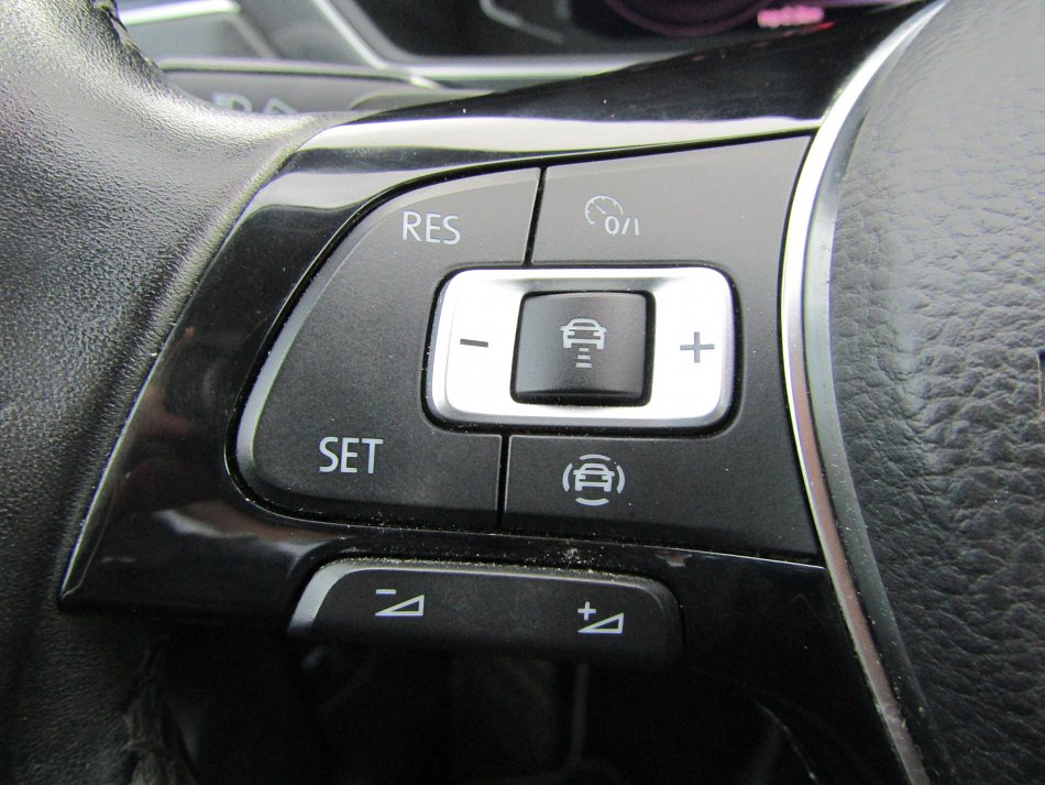 Volkswagen Tiguan 1.5 TSi Highline