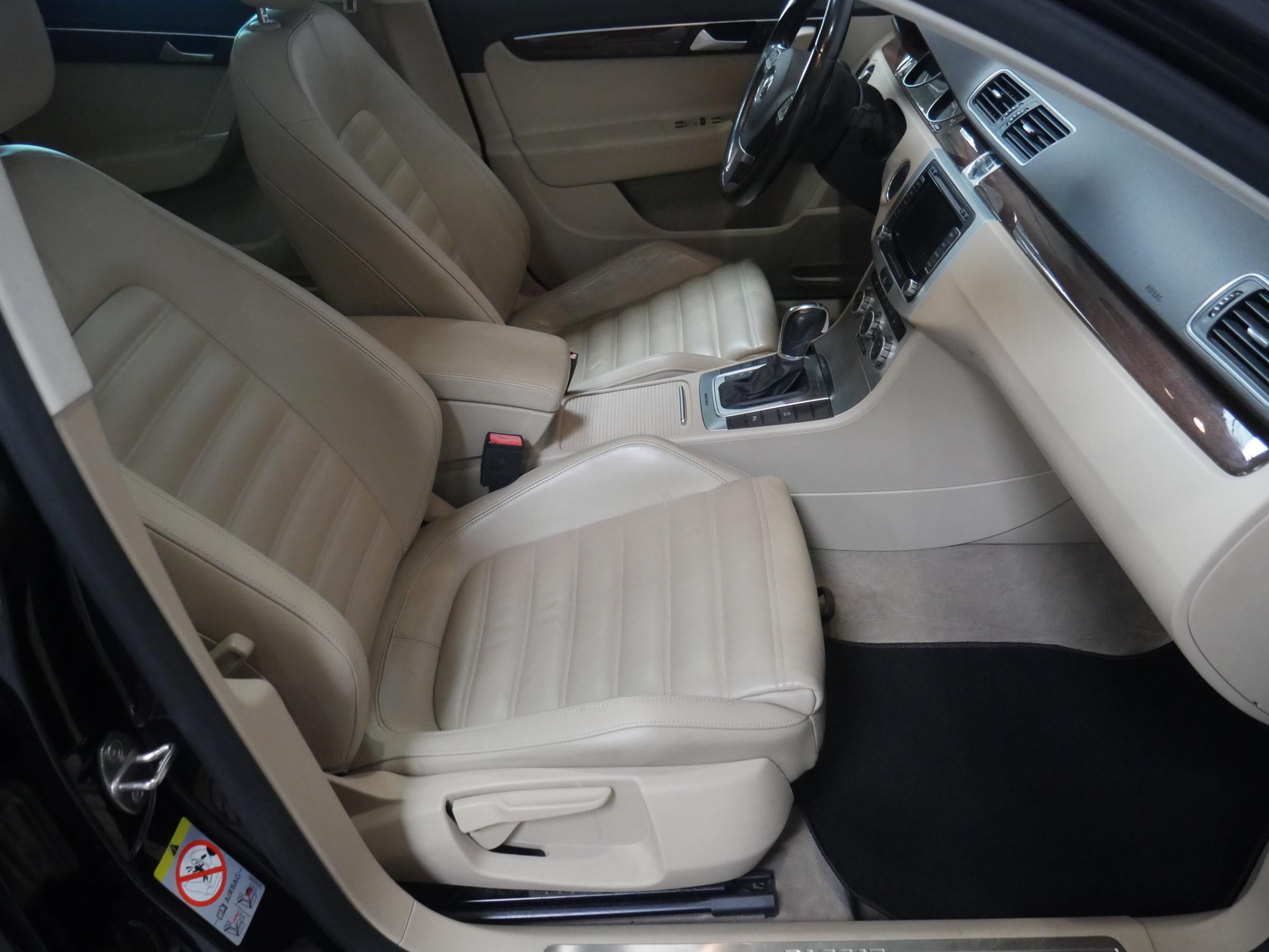 Volkswagen Passat, 2014 - pohled č. 12