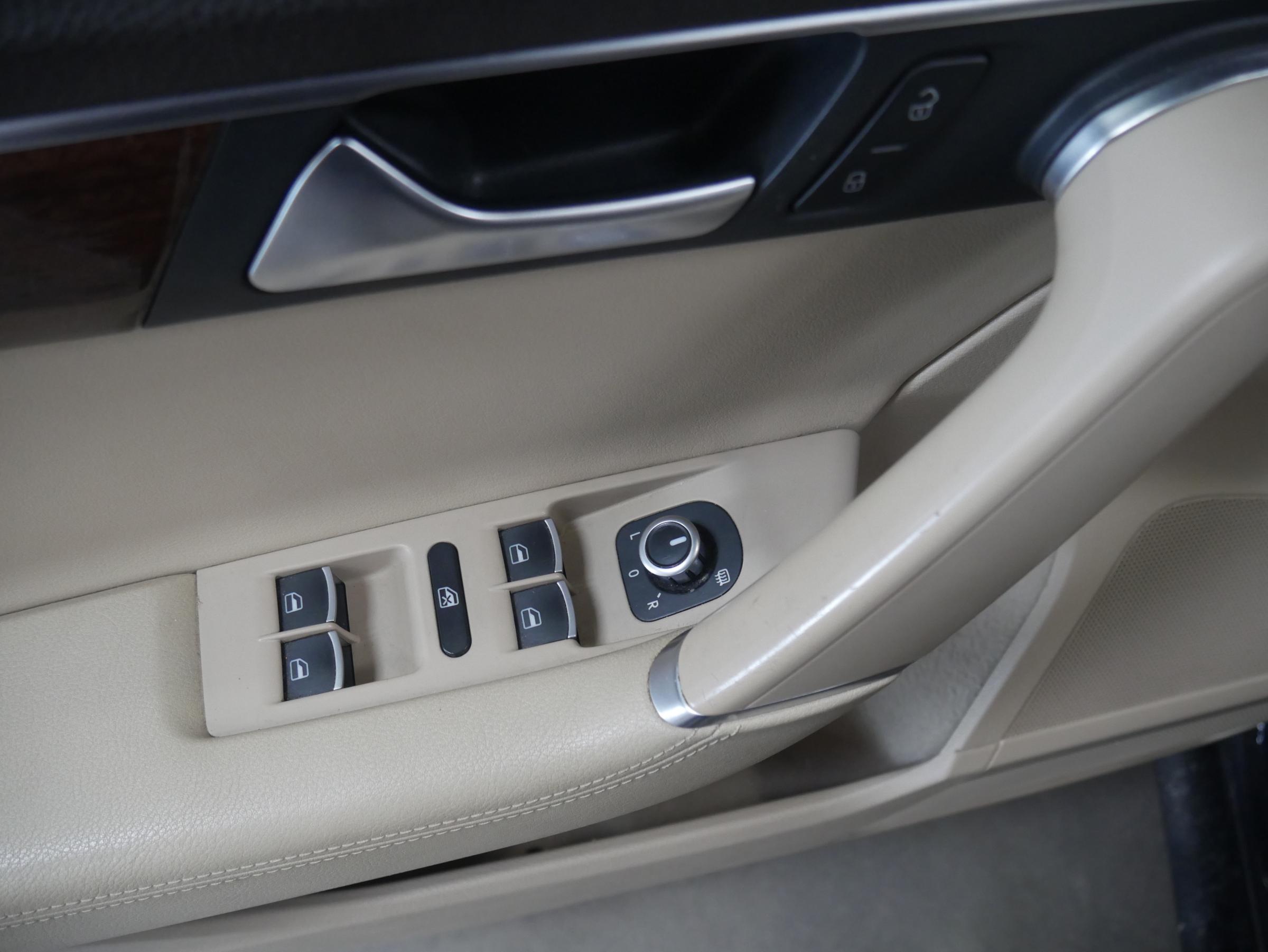 Volkswagen Passat, 2014 - pohled č. 14