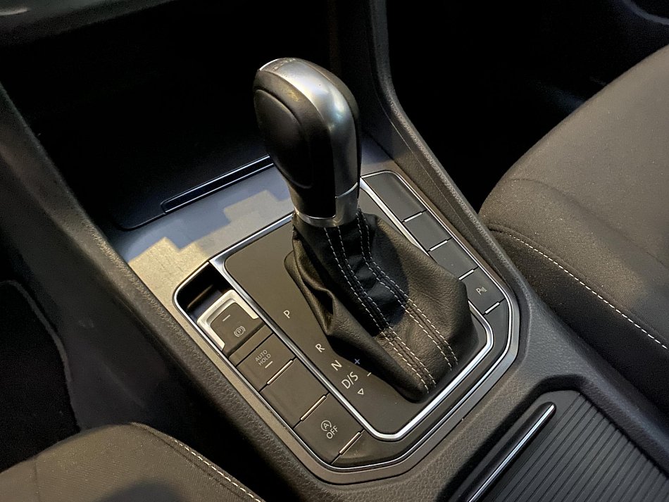 Volkswagen Sportsvan 1.2 TSi Lounge