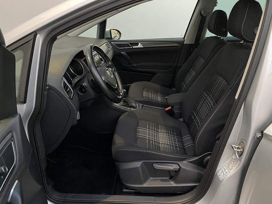 Volkswagen Sportsvan 1.2 TSi Lounge