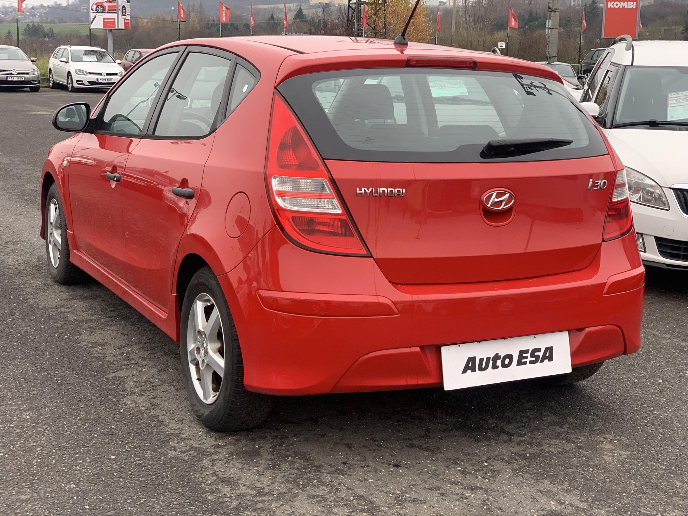 Hyundai i30, 2010 - pohled č. 4