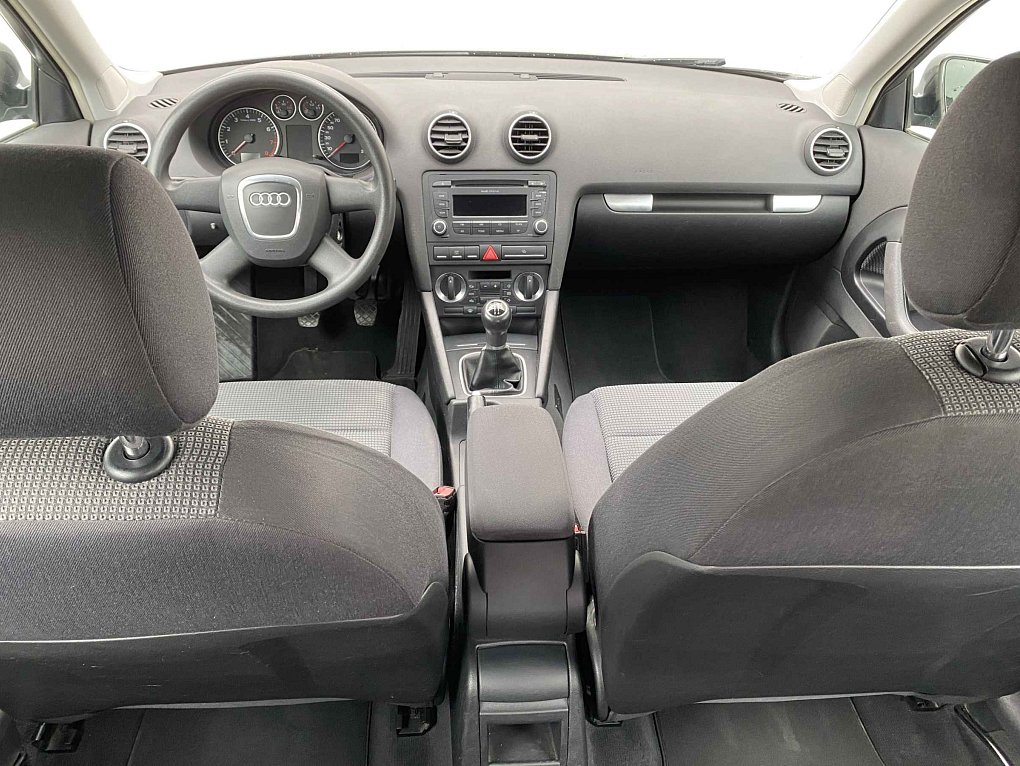 Audi A3 1.6 TFSi Attraction
