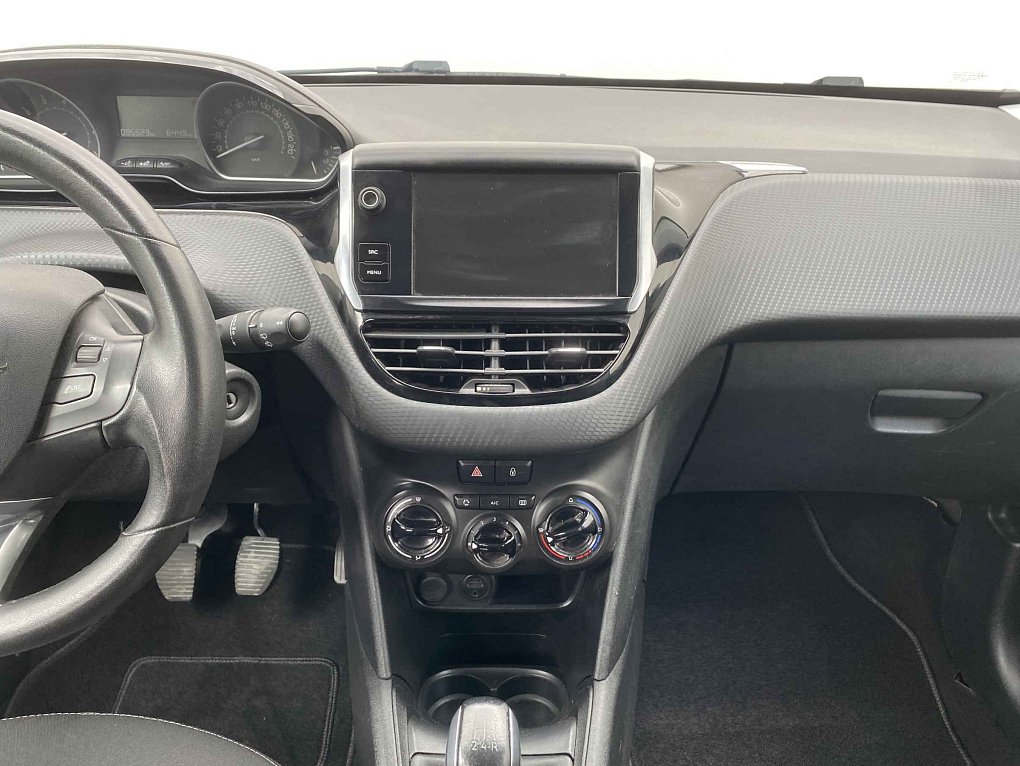 Peugeot 208 1.2 PT Style
