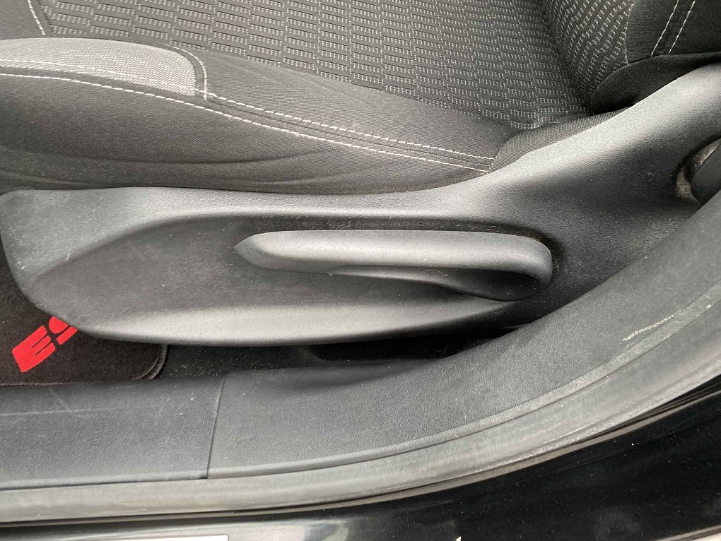 Peugeot 208 1.2 PT Style