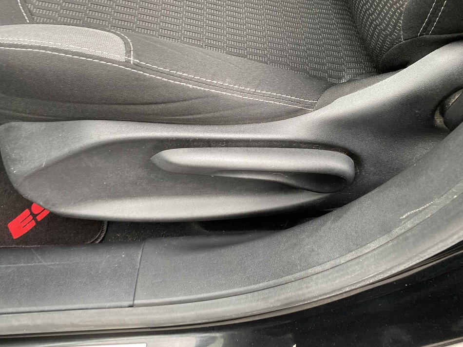 Peugeot 208 1.2 PT Style