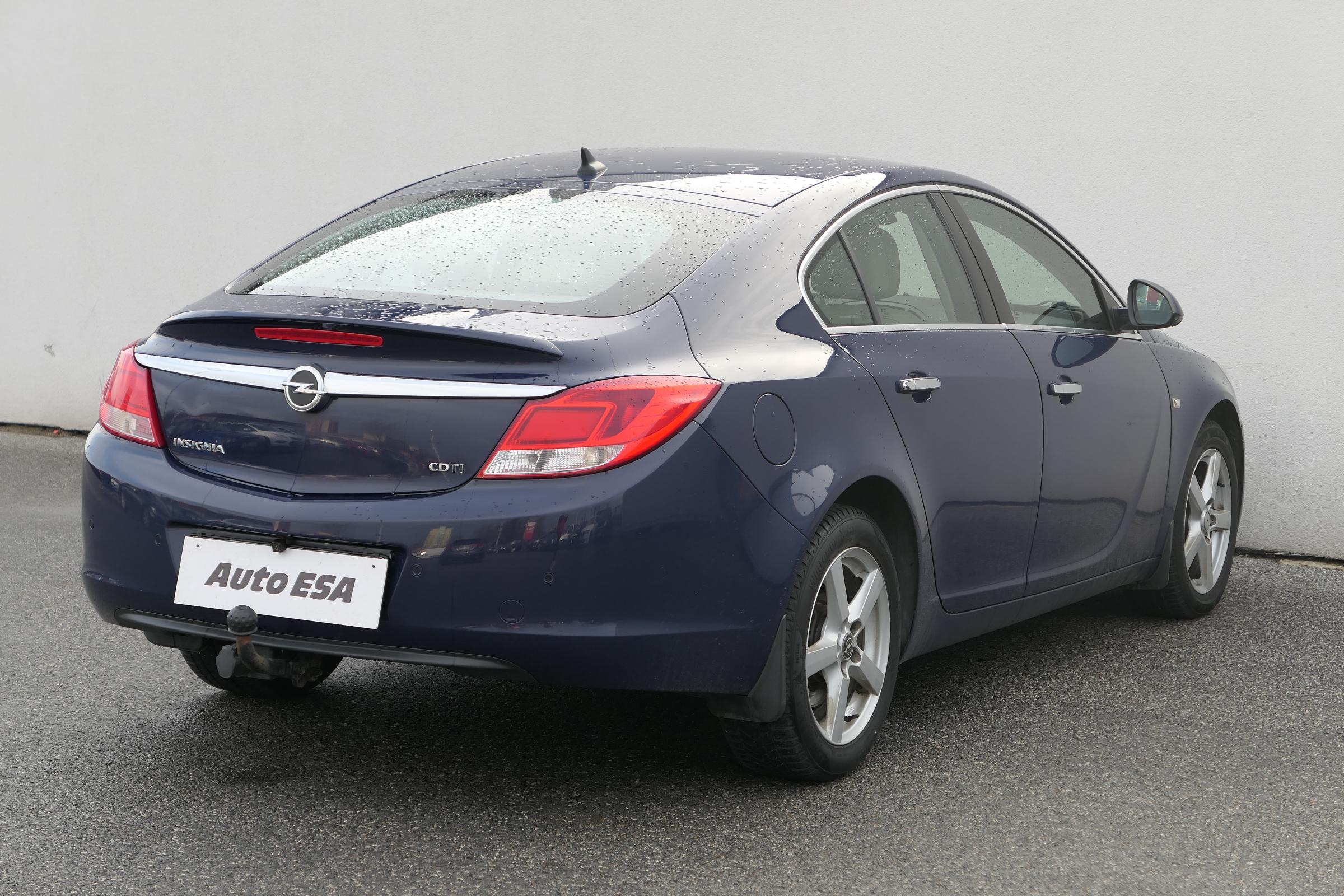 Opel Insignia, 2012 - pohled č. 6