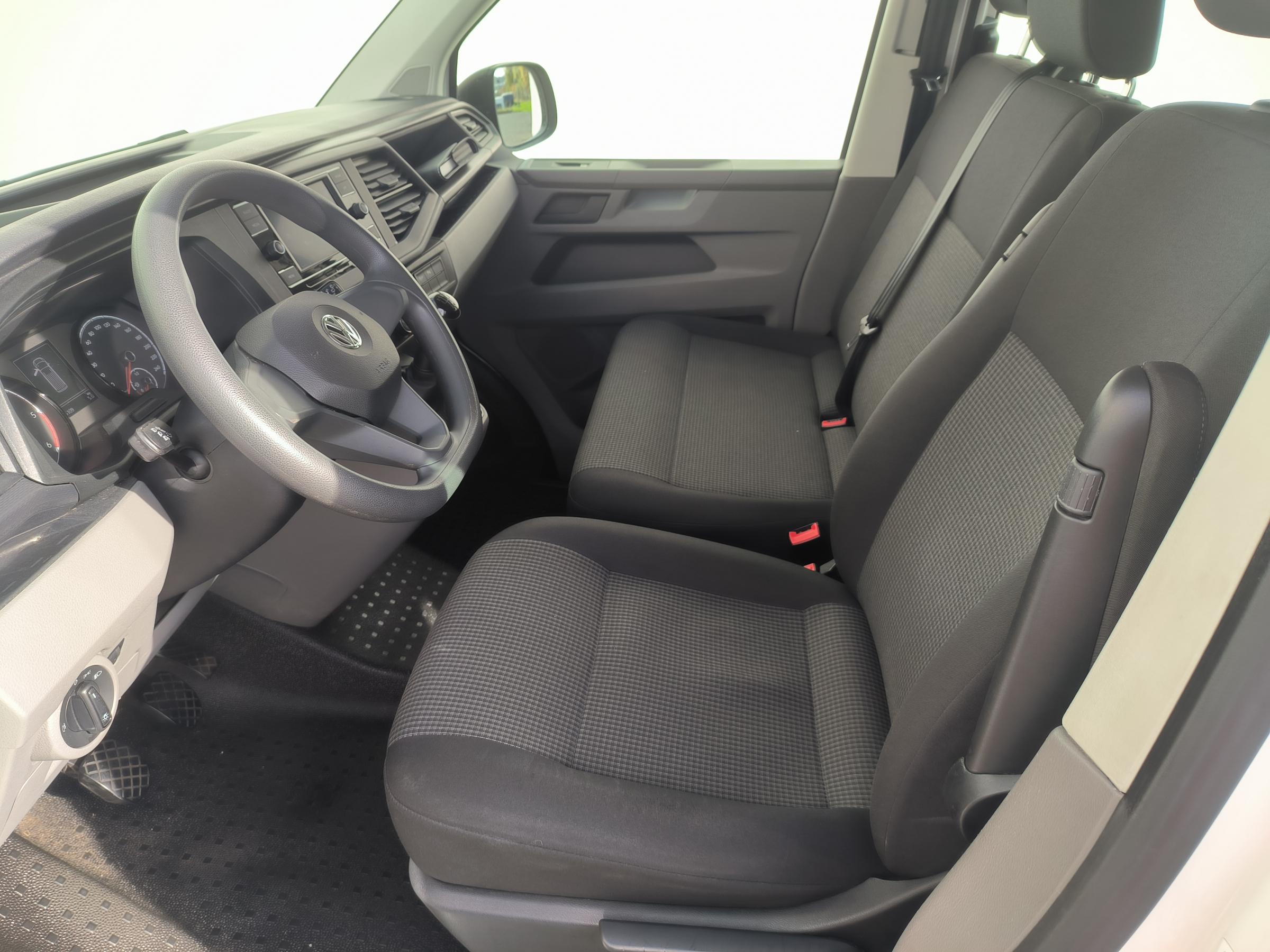 Volkswagen Transporter, 2020 - pohled č. 9