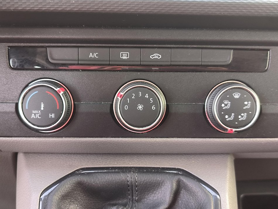 Volkswagen Transporter 2.0TDi  9míst