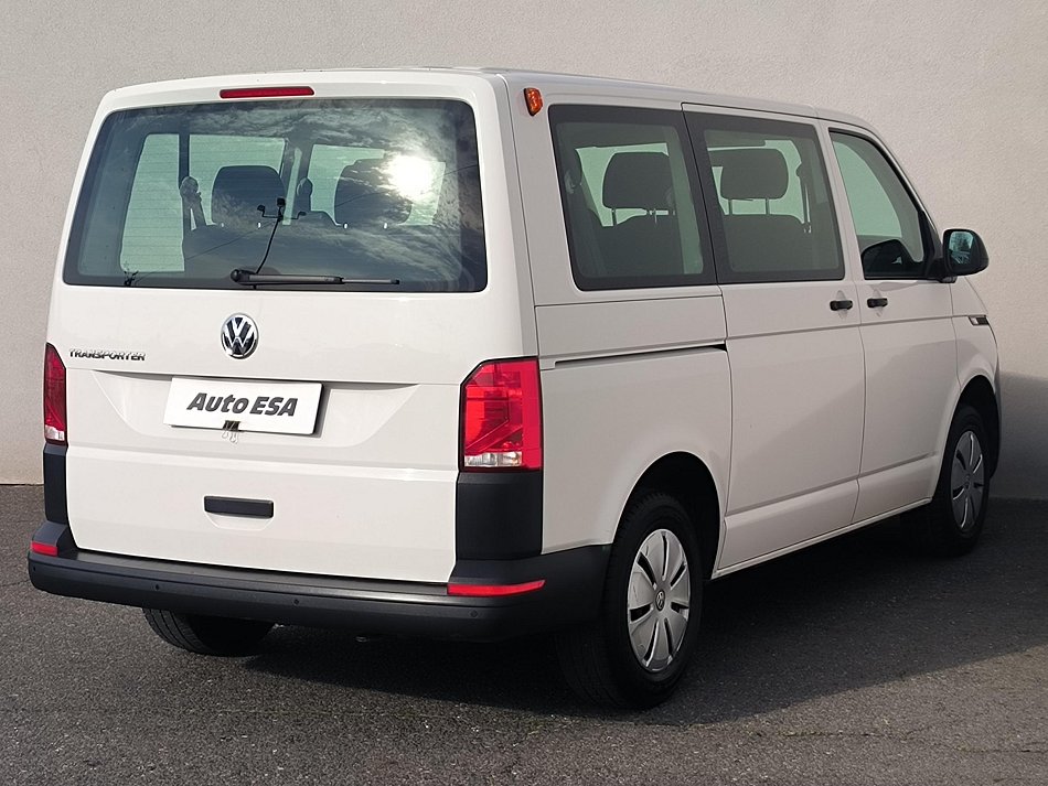 Volkswagen Transporter 2.0TDi  9míst
