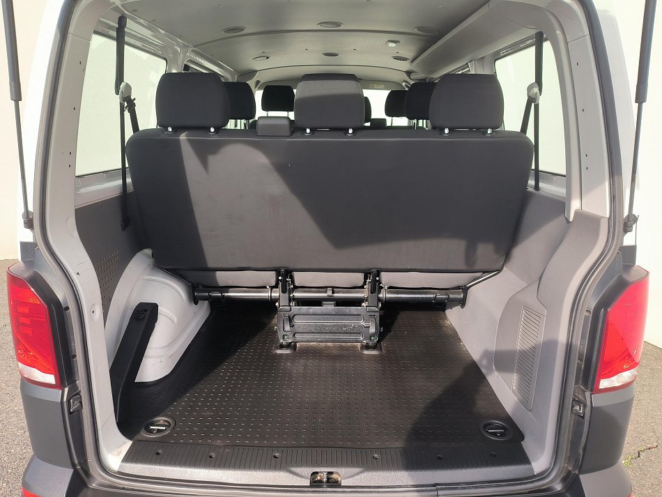 Volkswagen Transporter 2.0TDi  9míst