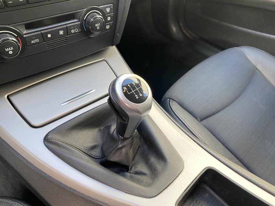 BMW Řada 3 2.0i  318i