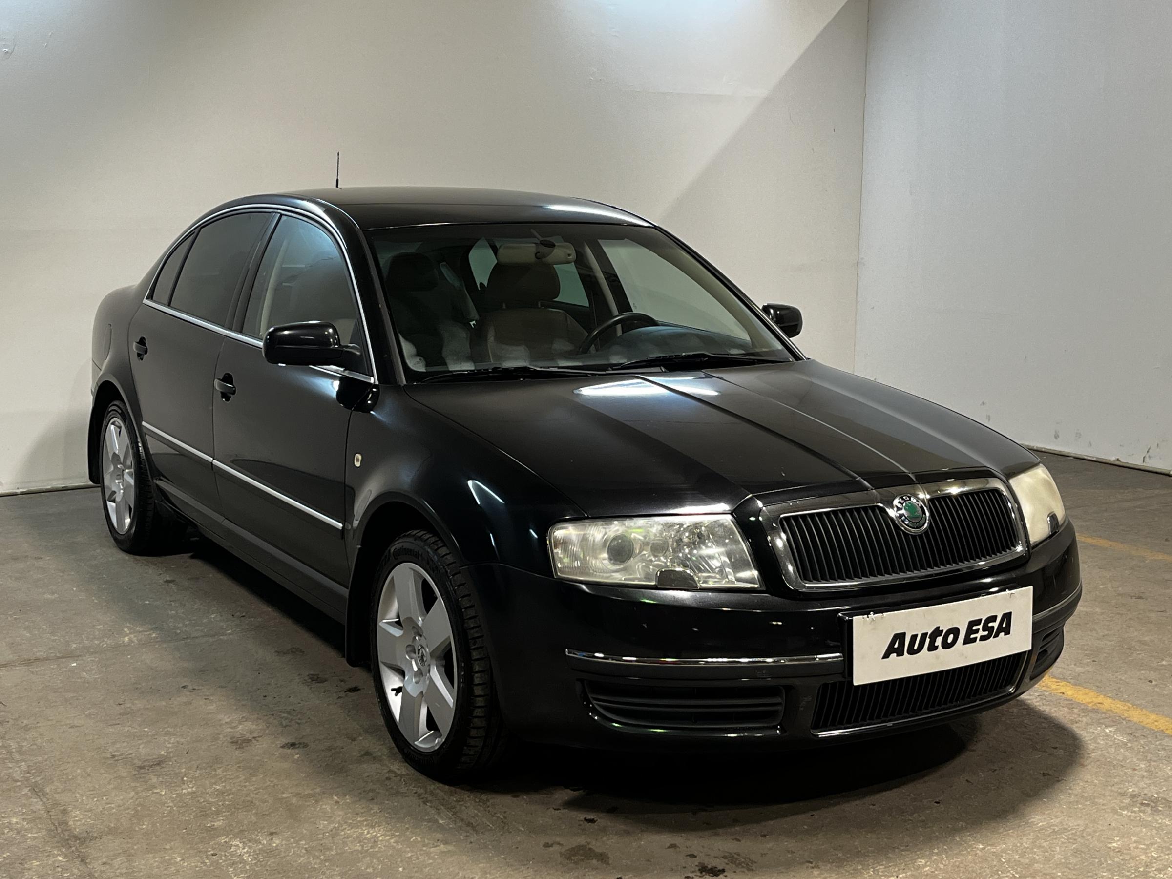 Škoda Superb, 2005