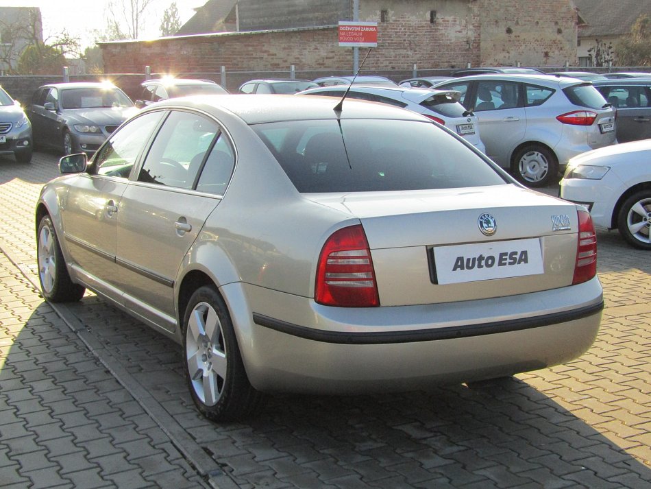 Škoda Superb 1.8 T 