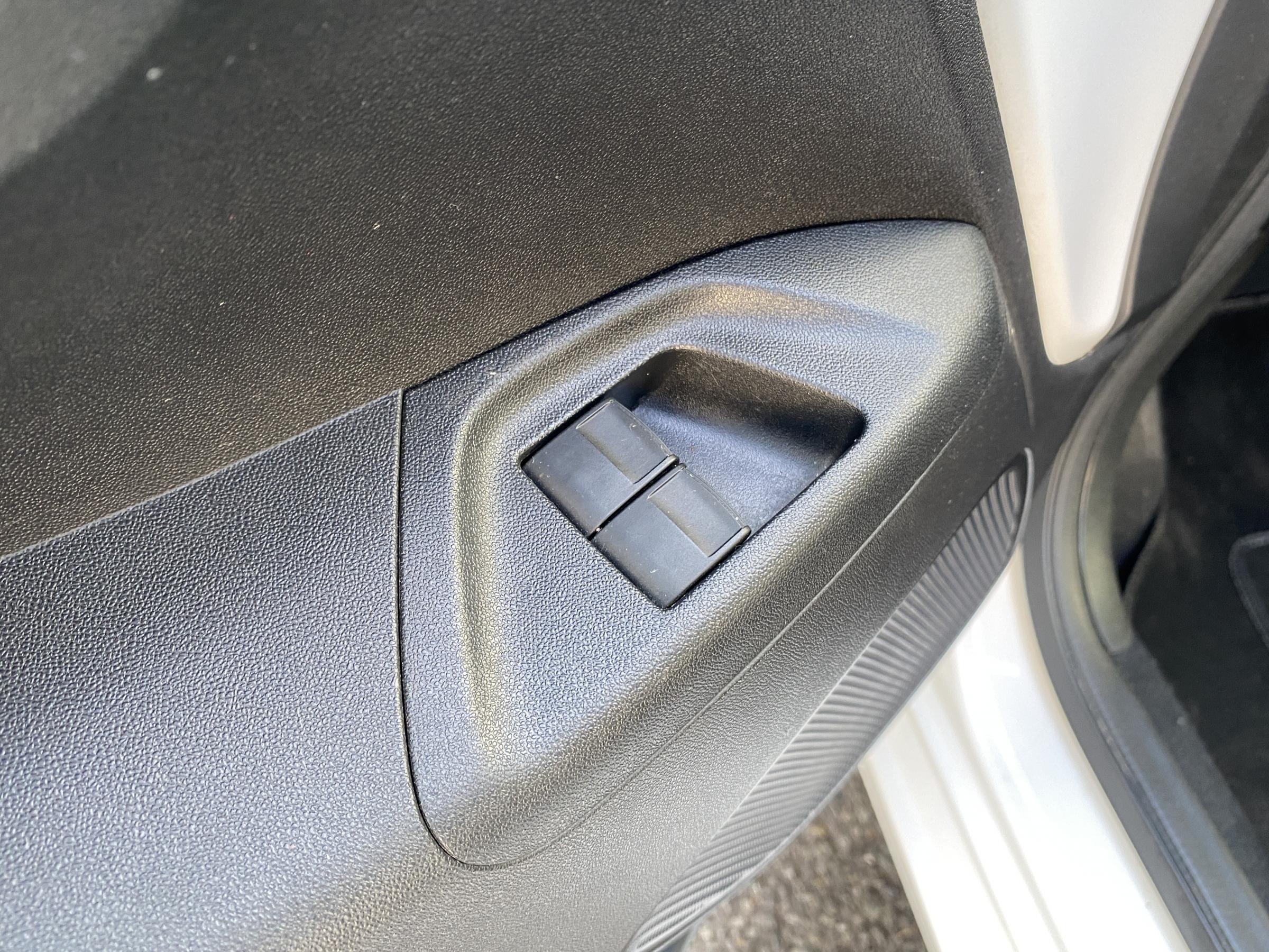 Toyota Aygo, 2017 - pohled č. 13