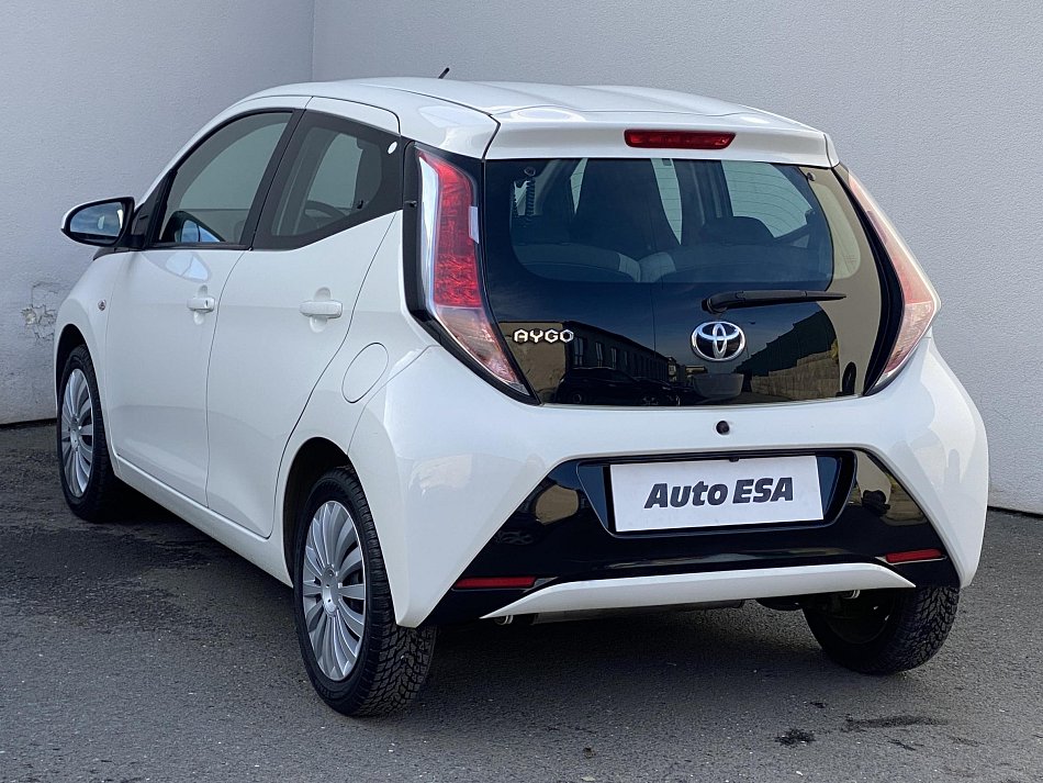 Toyota Aygo 1.0i 