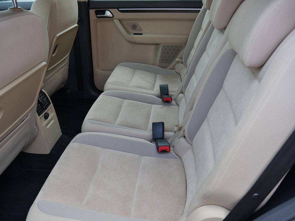 Volkswagen Touran 2.0 TDi Highline