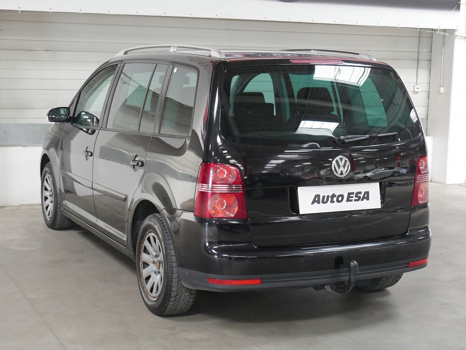 Volkswagen Touran 2.0 TDi 