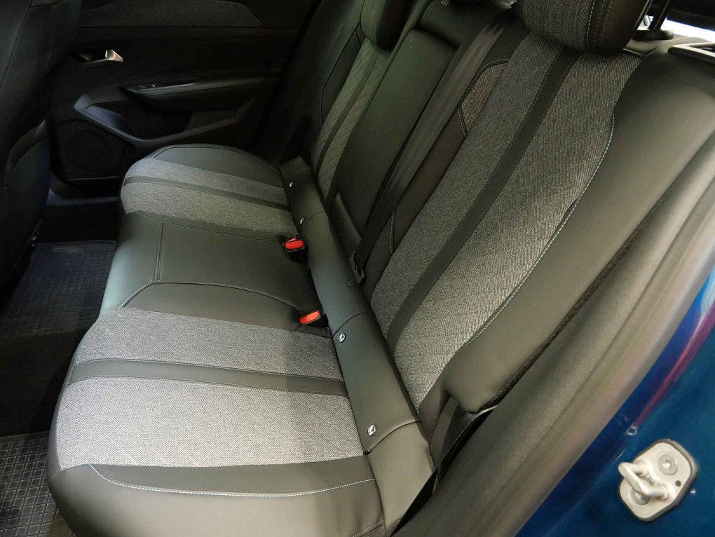 Peugeot 408 1.2PT 