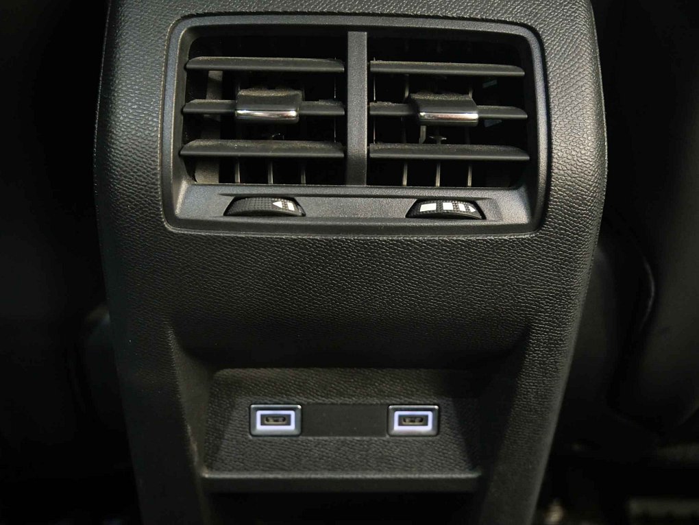 Peugeot 408 1.2PT 