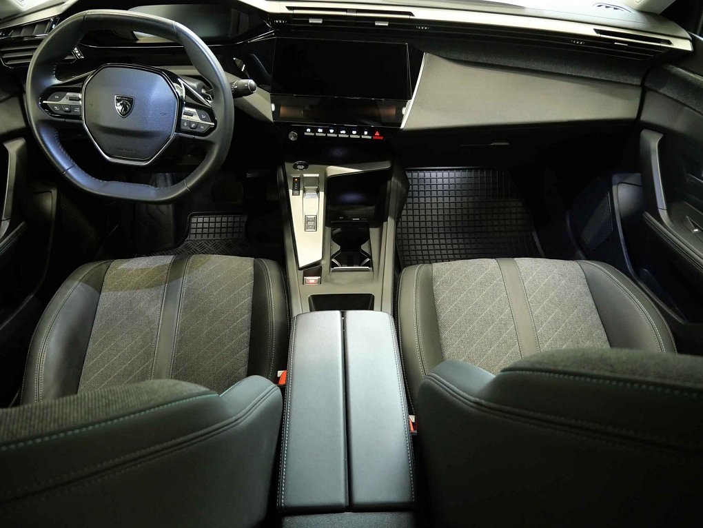 Peugeot 408 1.2PT 