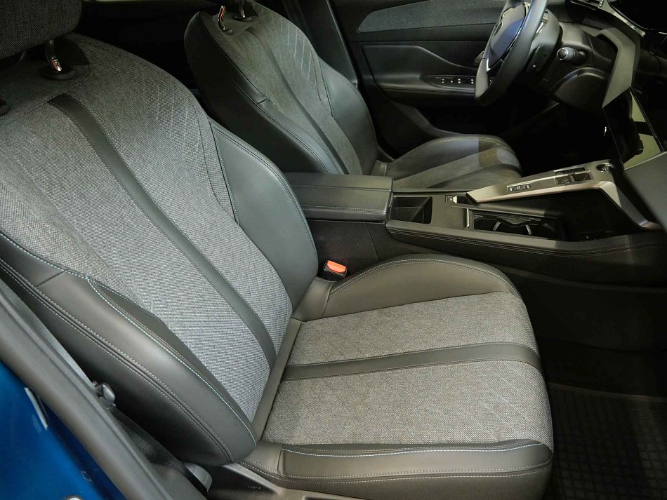 Peugeot 408 1.2PT 
