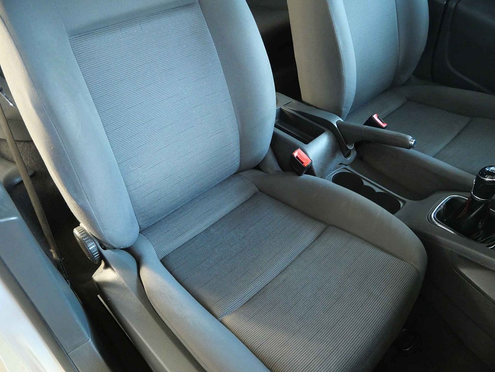 Volkswagen Golf 1.6i 