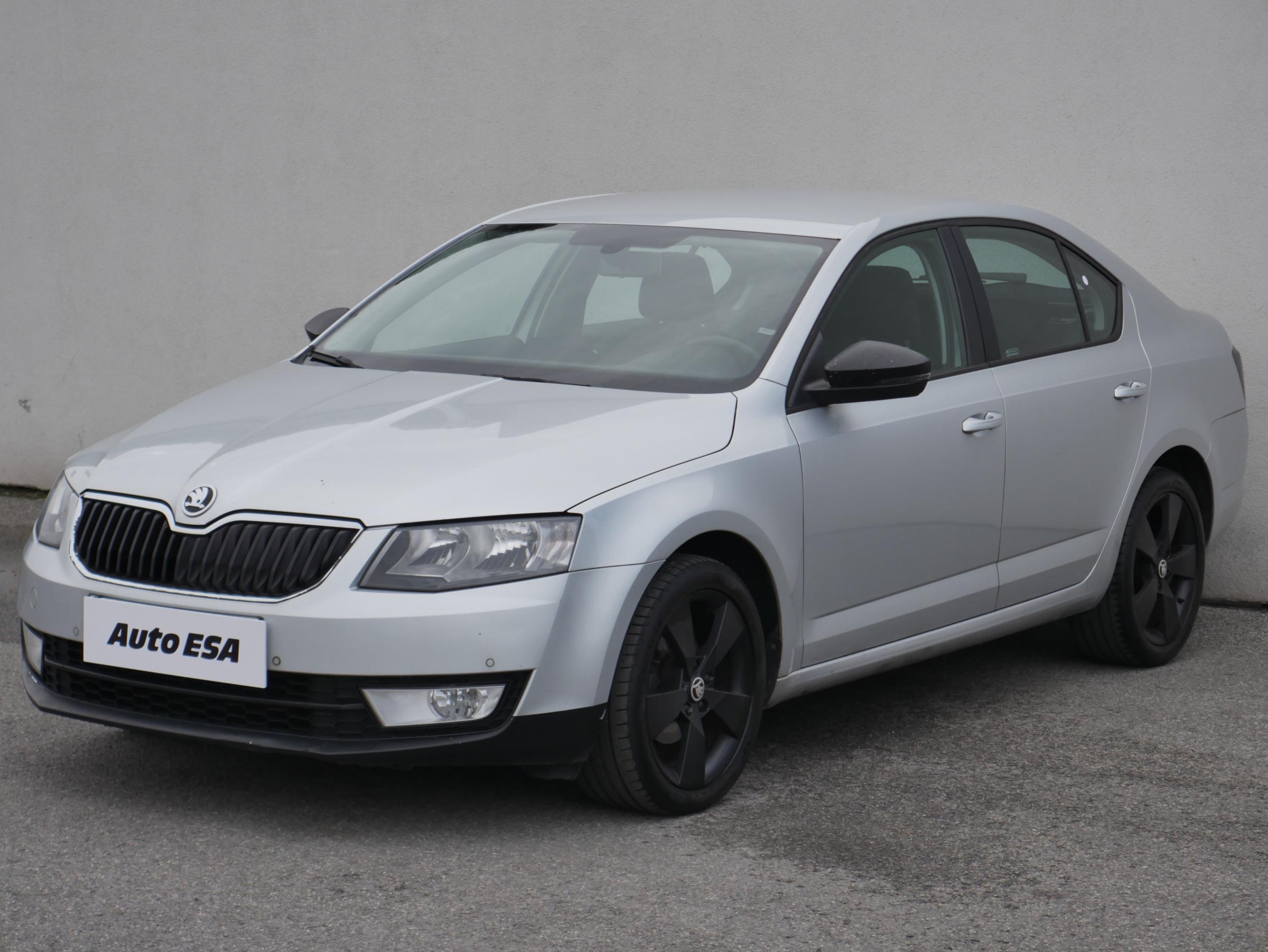 Škoda Octavia III, 2014 - pohled č. 3