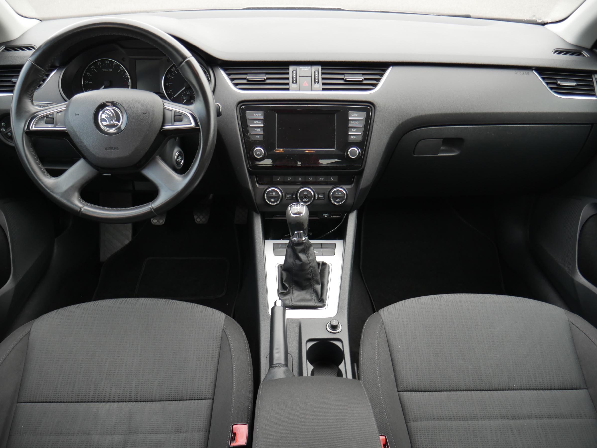 Škoda Octavia III, 2014 - pohled č. 8