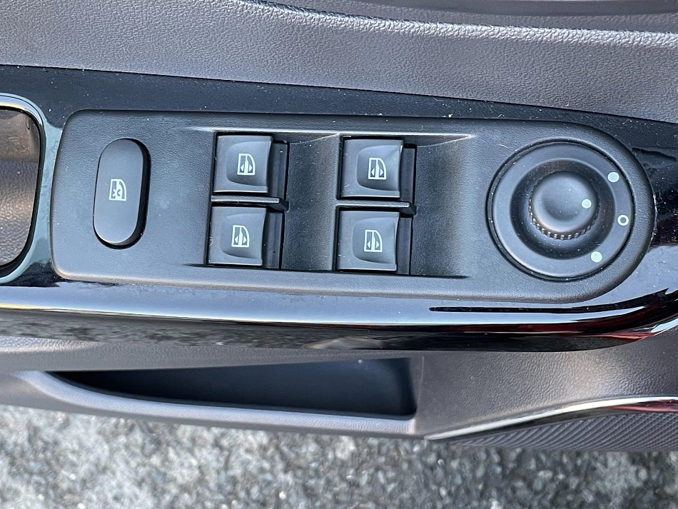 Renault Captur 1.2 i 