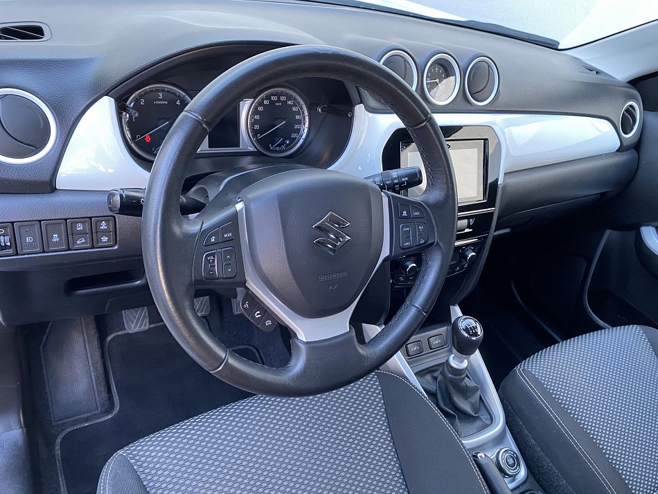 Suzuki Vitara 1.6 VVT Elegance