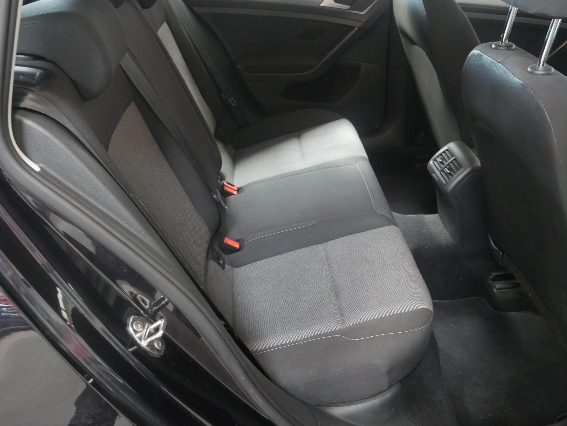 Volkswagen Golf, 2015 - pohled č. 11