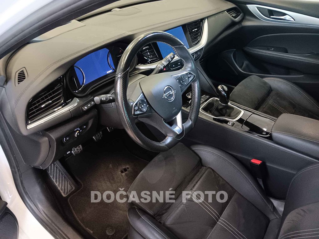 Opel Insignia 2.0 D 