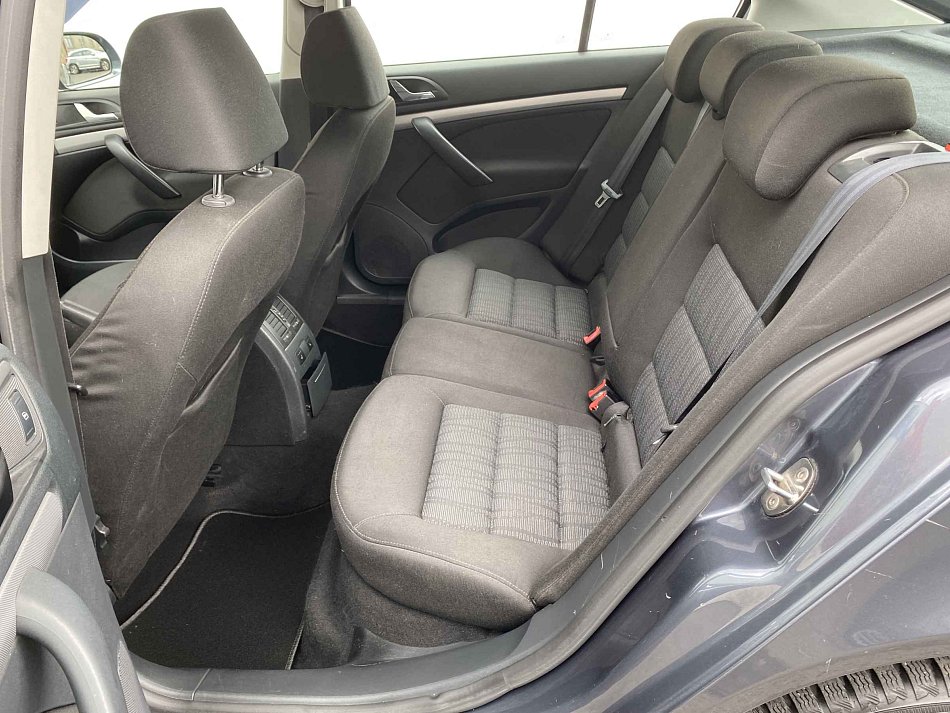 Škoda Octavia II 1.6 TDi Elegance