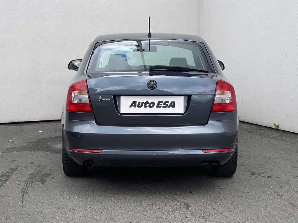 Škoda Octavia II 1.6 TDi Elegance