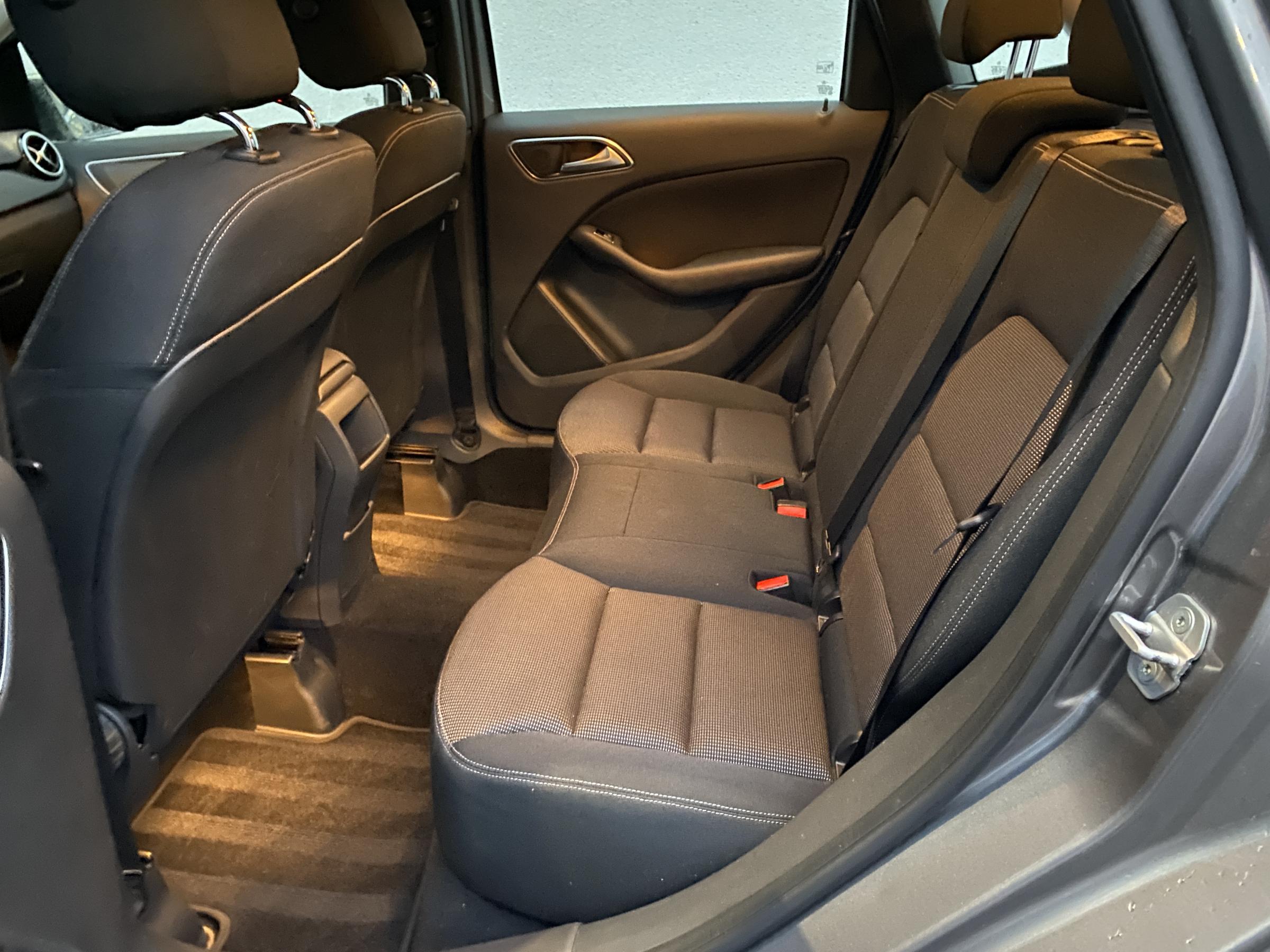 Mercedes-Benz Třída B, 2013 - pohled č. 10