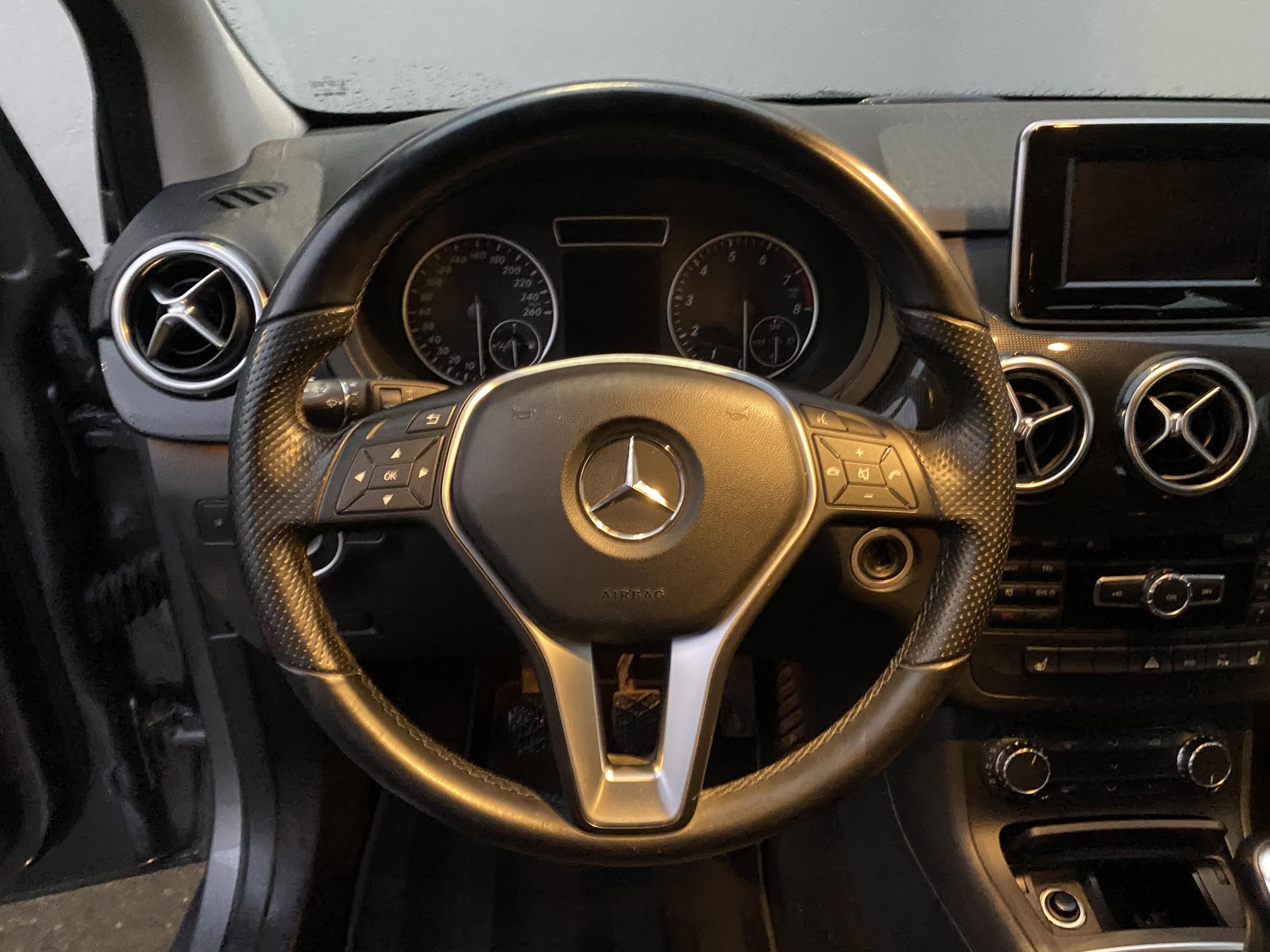 Mercedes-Benz Třída B, 2013 - pohled č. 11