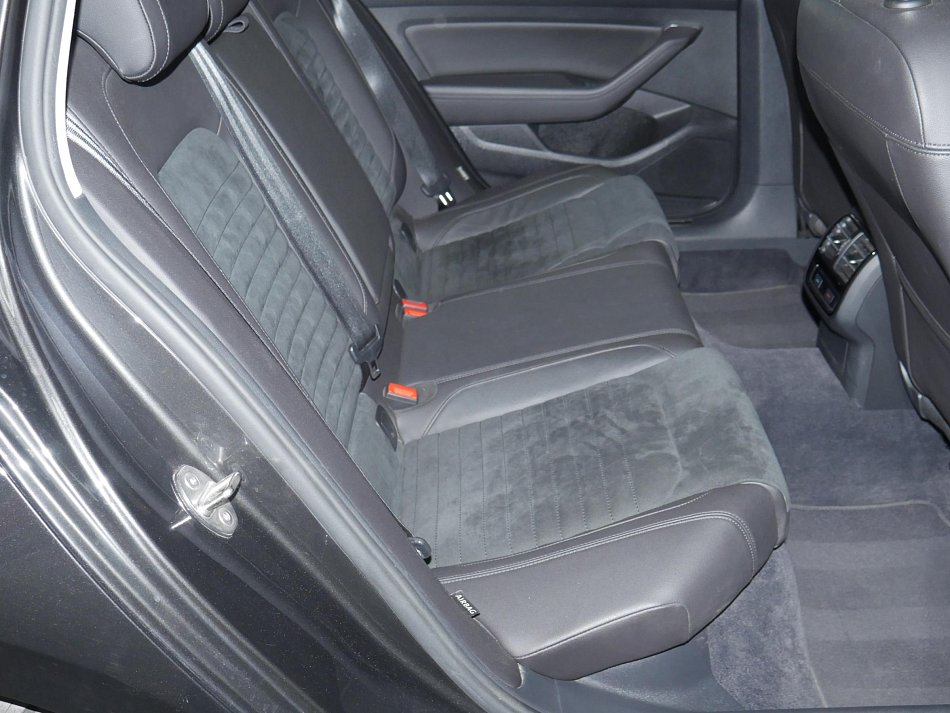 Volkswagen Passat 2.0 TDi 