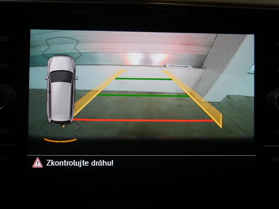 Volkswagen Passat 2.0 TDi 