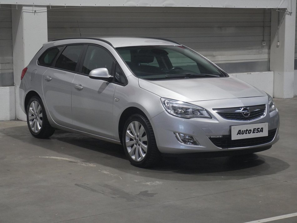 Opel Astra 1.4T 